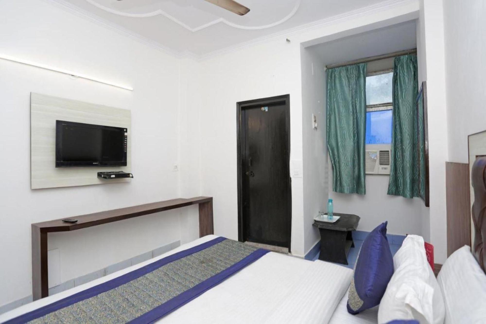 Hotel Express Neu-Delhi Exterior foto